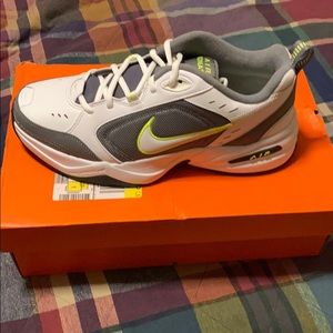 Nike Air monarchs never worn size 10
